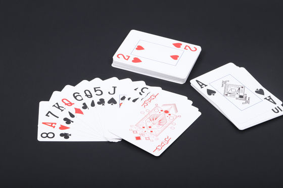 Ein guter Preis. CMYK Druck Queen Poker Karte Personalisierte Spielkarten Massen Online